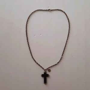 Gucci mens sterling silver & wood cross necklace.